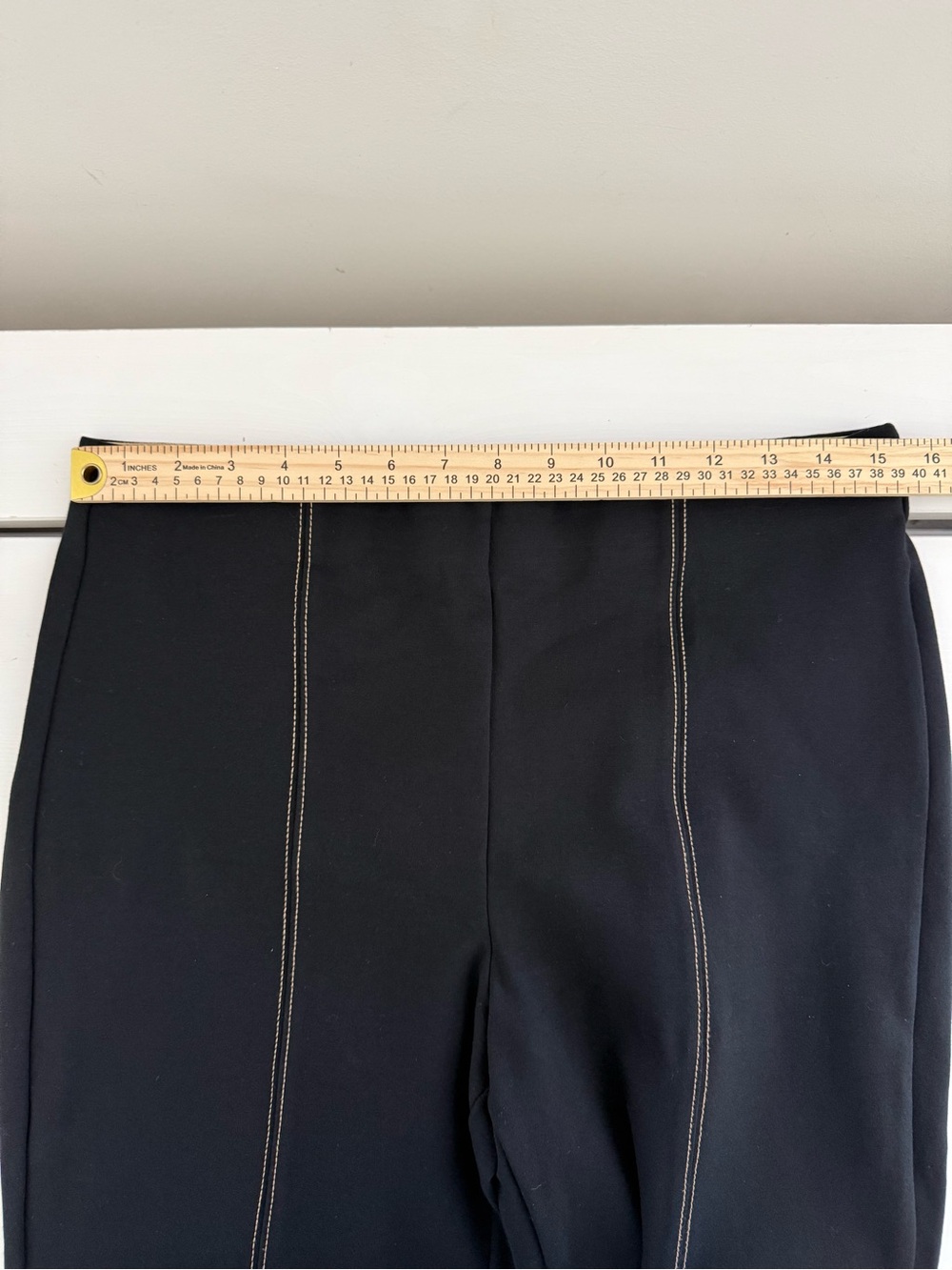 Anthropologie Essential Crop Flare Contrast Stitch Pants M - Picture 6 of 8